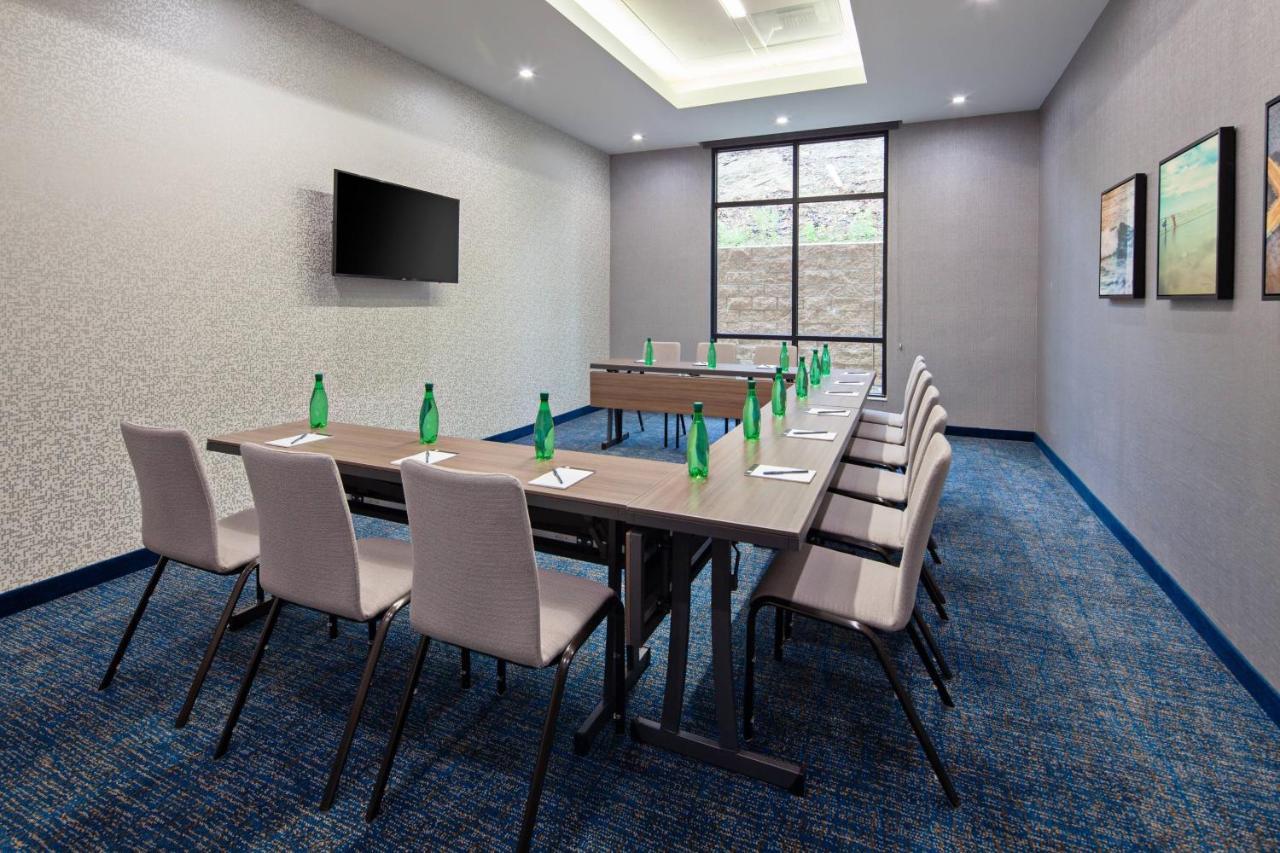 Hotel Springhill By Marriott Downtown Escondido